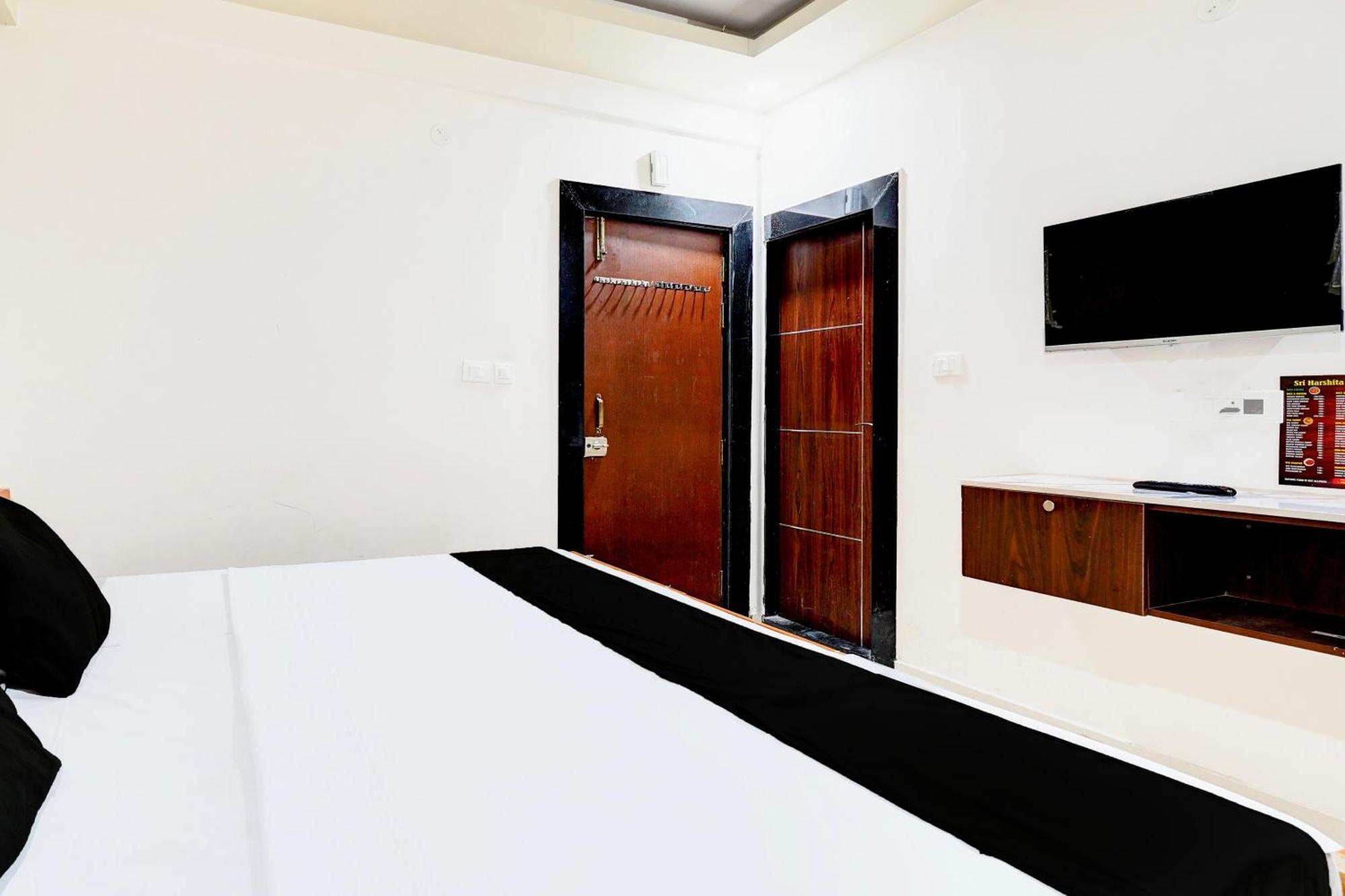 Super Hotel O Sri Vishnu Prime Opposite The Studio Salon, Kundalhalli Gate Bangalore Exterior photo